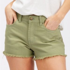 🌊 BILLABONG FRAY SHORTS 💙